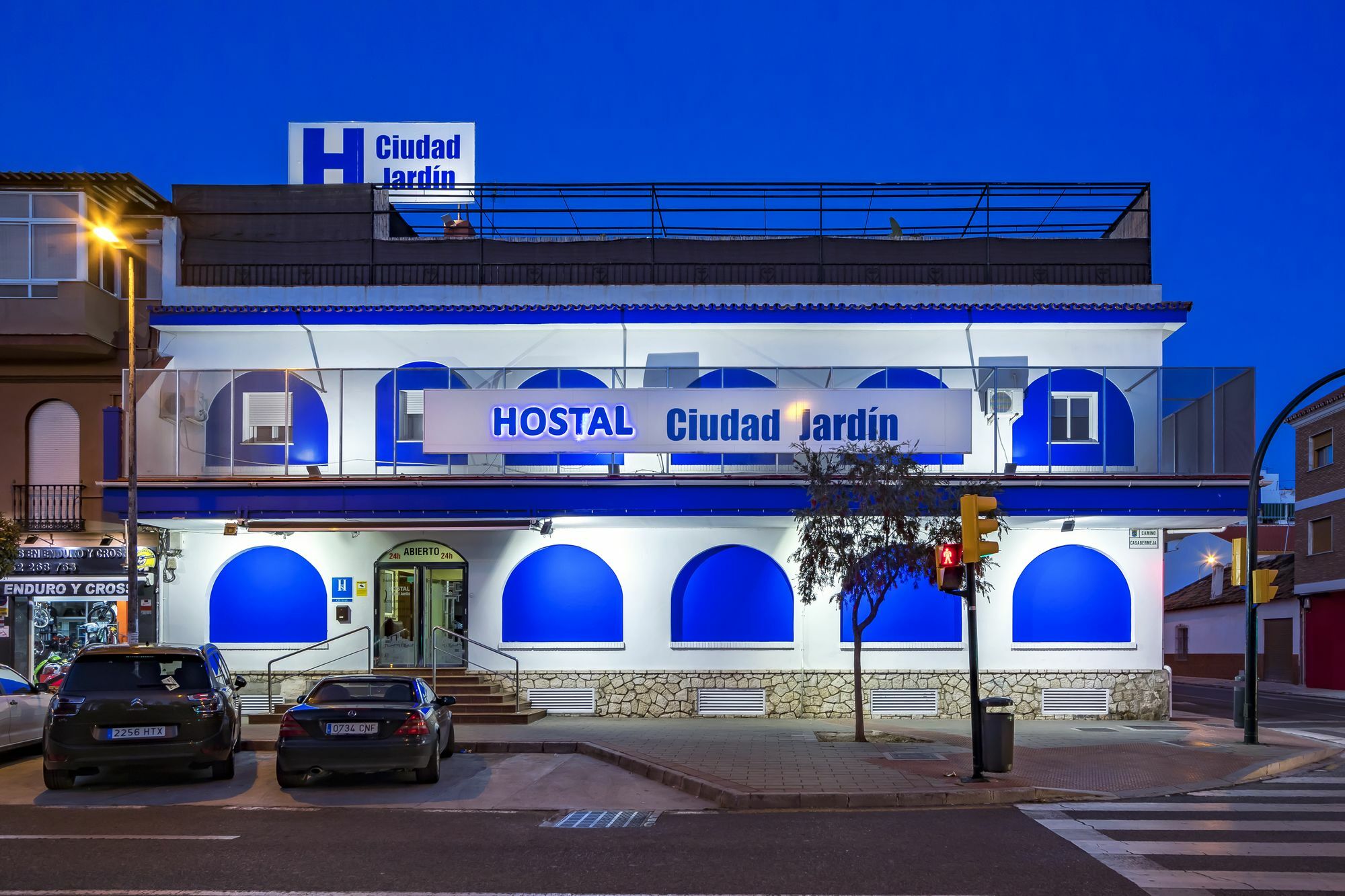 Hostal Ciudad Jardin Malaga Exterior photo