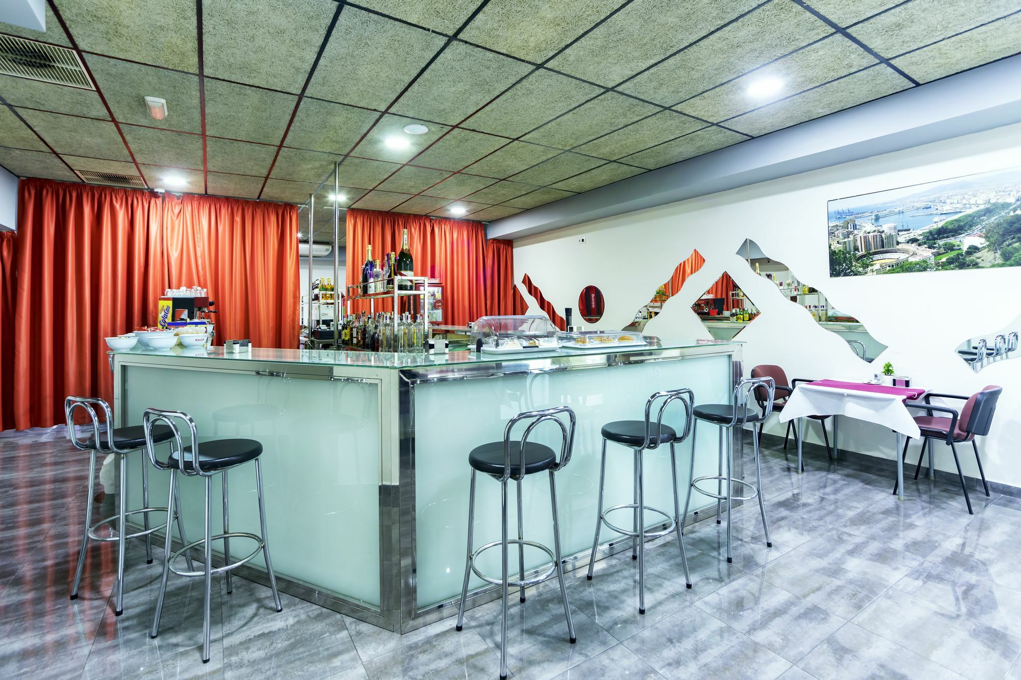 Hostal Ciudad Jardin Malaga Exterior photo